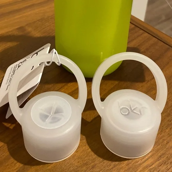 LIMITED OFFER w/ Straw! BKR Glow in the Dark “GOGO” glass Water Bottle + 2 Lids - Picture 5 of 6